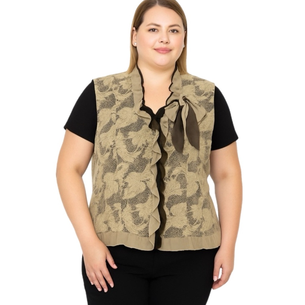 NWOT Women’s 100% Genuine Leather Pamela McCoy Brown & Tan Ruffled Vest Size 1X
